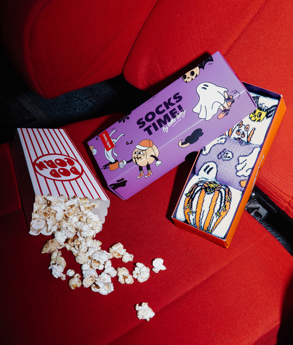 Hello Hossy kousen Halloween, geschenkdoos met popcorn