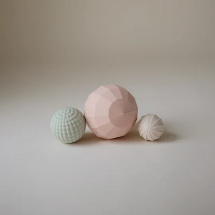 Mushie Sensorisch Speelgoed Nesting Spheres | Blush