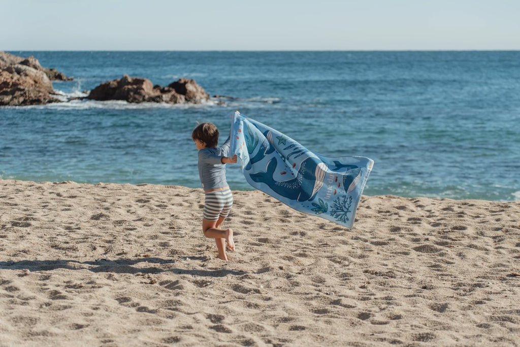 Little Dutch Strandhanddoek 60x120 | Ocean World Blue