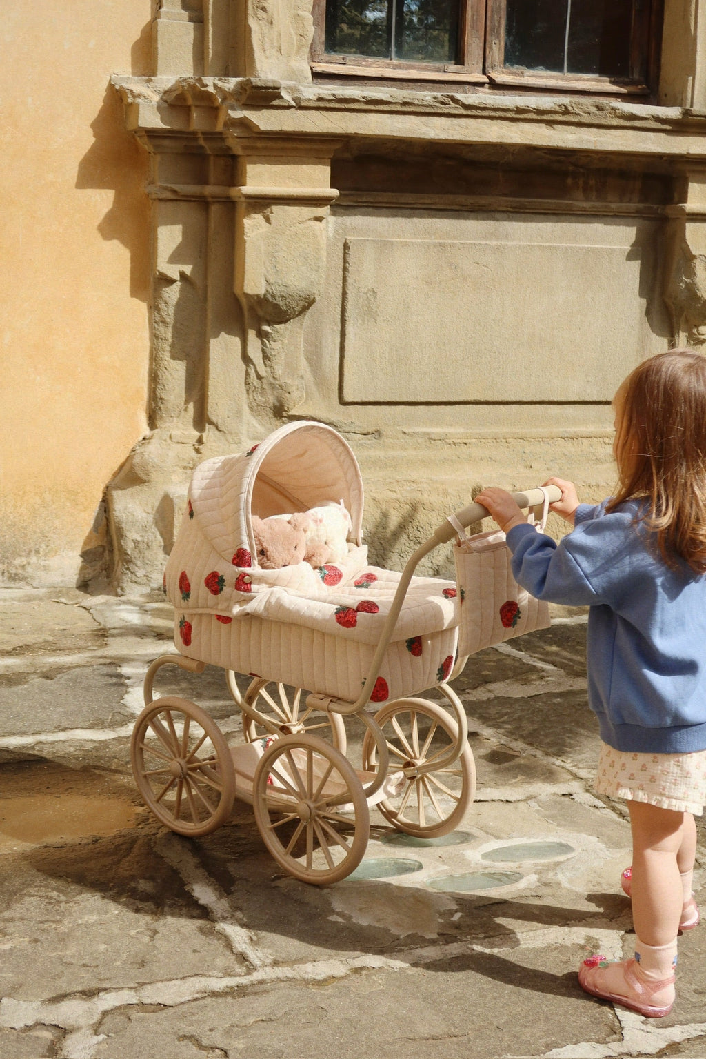Konges Sløjd Minnie Poppen Kinderwagen | Strawberry
