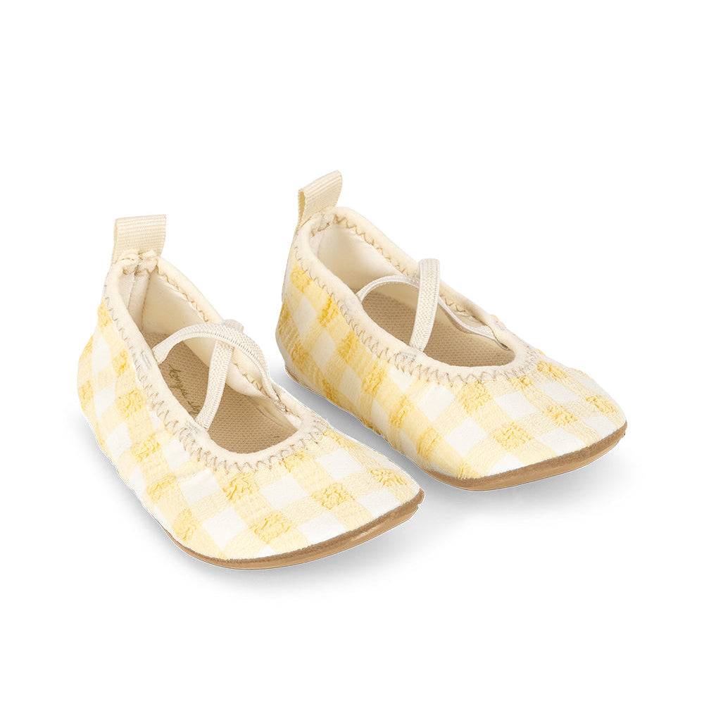 Konges Sløjd Zwemschoentjes Etta | Banana Almond