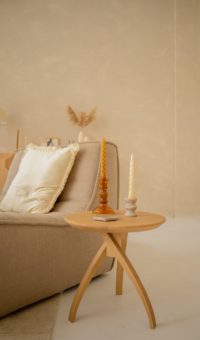 * À la Collection Marble Candle Holder