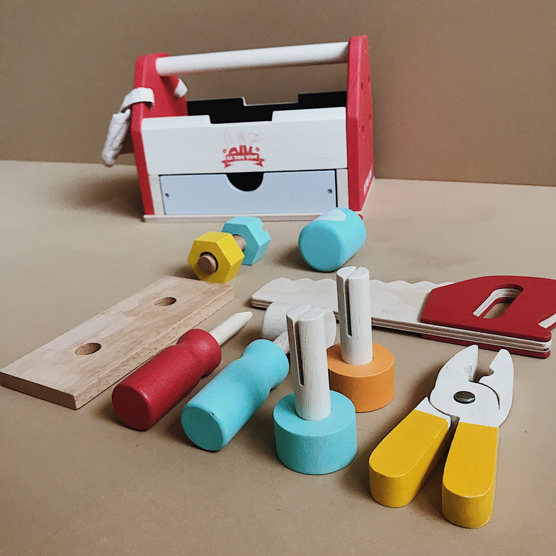 Le Toy Van Houten Tool Box  *