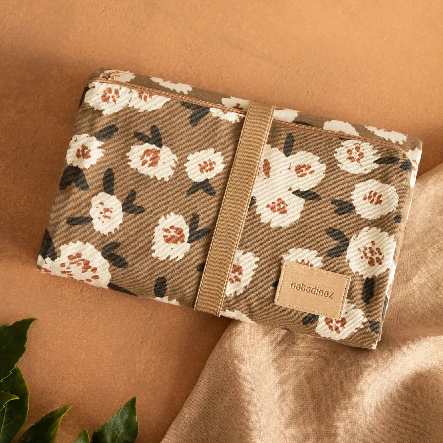 * Nobodinoz Waterproof Changing Pad 68x50cm | Camellia*