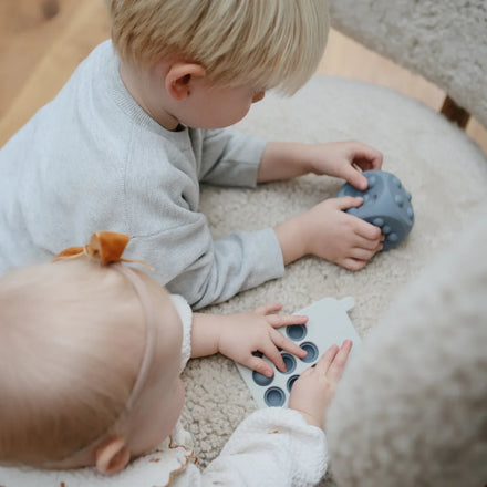 * Mushie Bijtspeeltje Dice Press Toy | Tradewinds / Stones