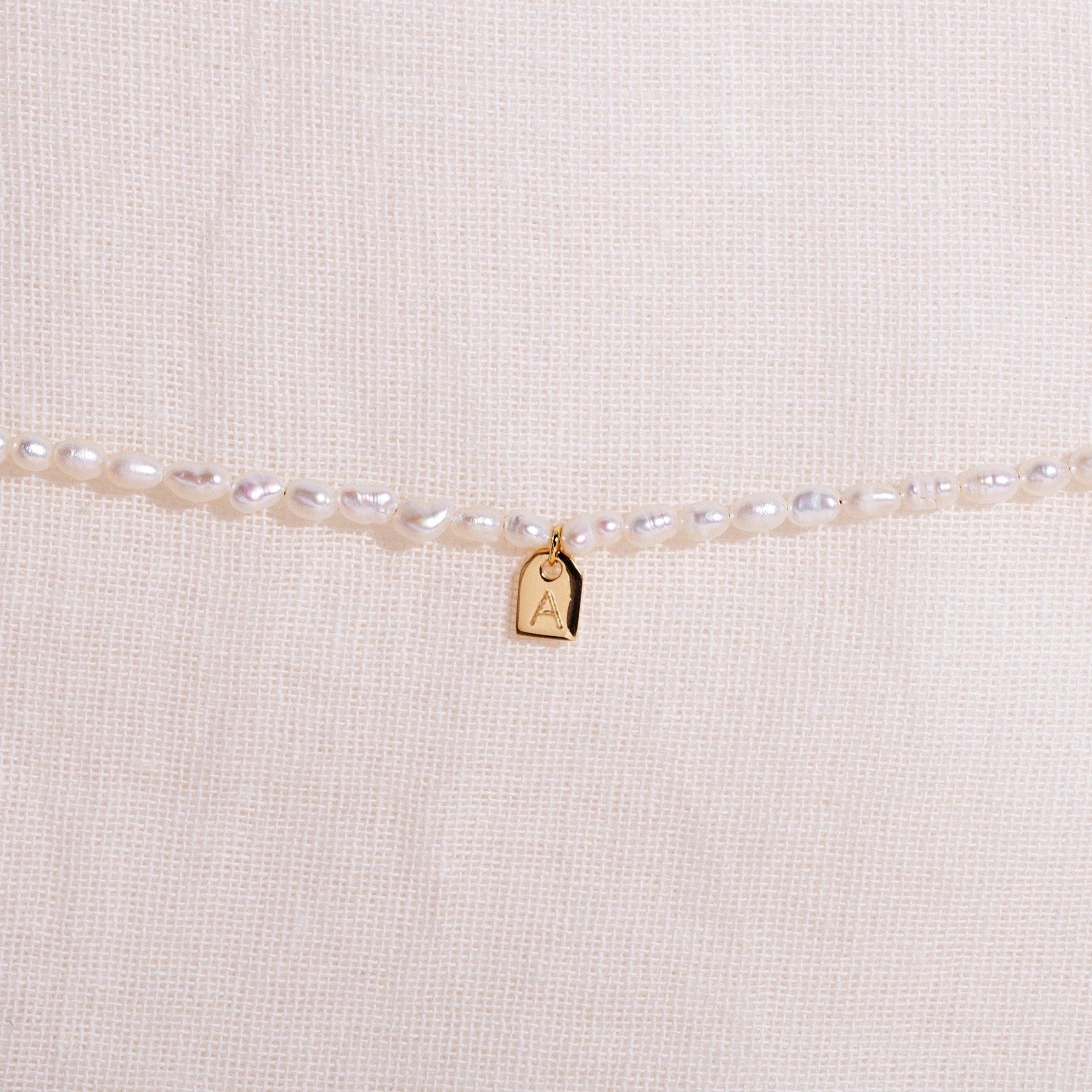 Galore Gepersonaliseerde Armband Pearl & Tag | Gold Women