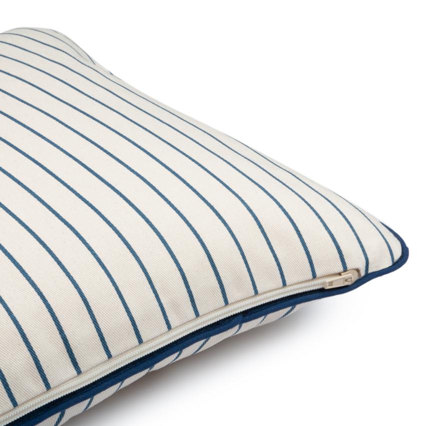 ZZZ Nobodinoz Jazz Kussen 45x30cm Blue Thin Stripes/Natural*