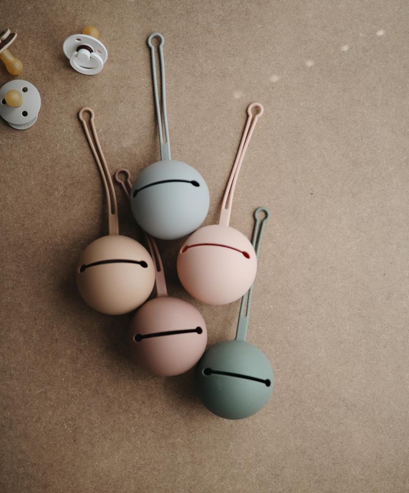 Mushie Siliconen Fopspeenhouder Pacifier Case | Cloudy Mauve