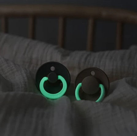 Bibs Fopspeen 6+M Maat 2 | Glow In The Dark Oak / Vanilla