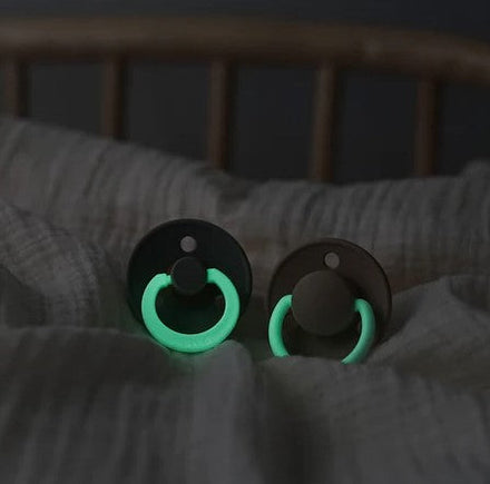 Bibs Fopspeen 6+M Maat 2 | Glow In The Dark Oak / Vanilla