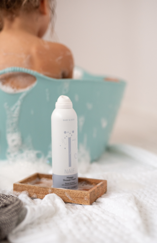 * Naïf Happy Shower Foam | 200ml