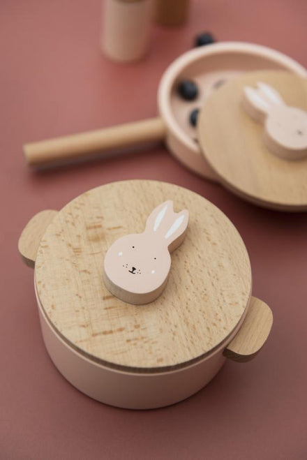 * Trixie Houten Kookset | Mrs. Rabbit