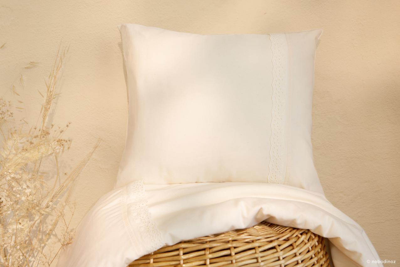 * Nobodinoz dekbedovertrek 100x150cm Vera Eyelet | Natural