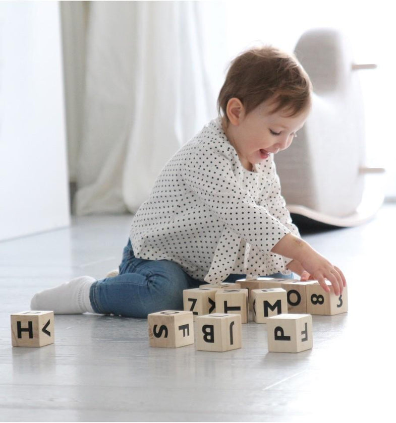 Ooh noo houten Alphabet blocks white - DE GELE FLAMINGO - Kids concept store 
