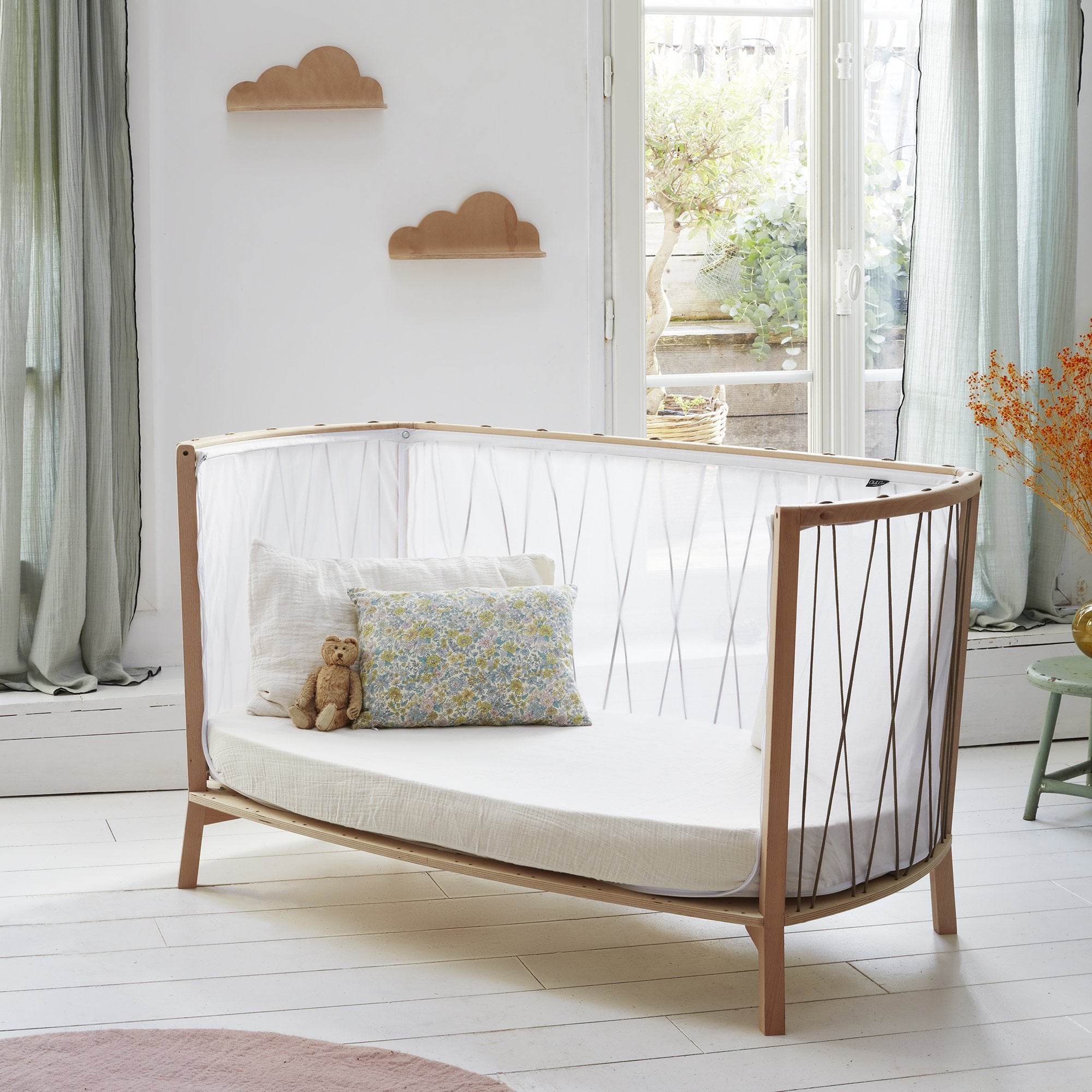 Charlie Crane Aanpasbaar Babybed KIMI 130x76cm | Hazelnut