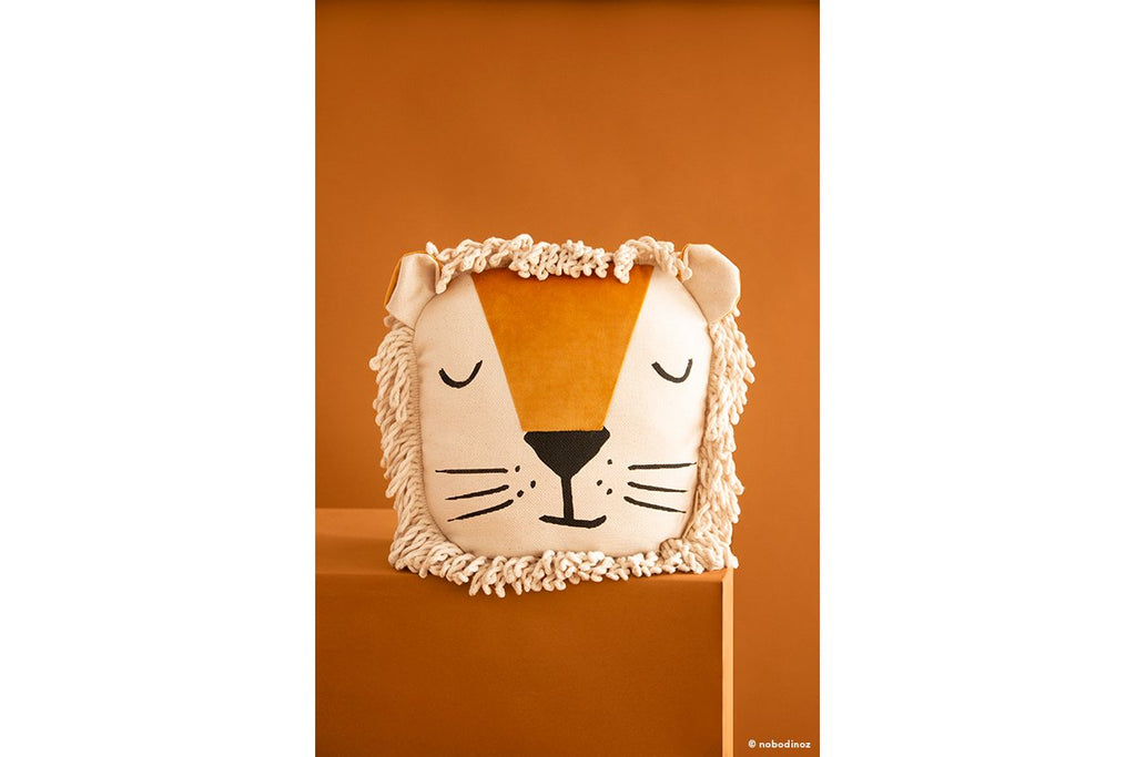 Nobodinoz Lion Velvet Kussen Leeuw | Farniente Yellow