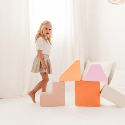 Moes Play Foam Speelblok | Earth Triangle Salmon Pink