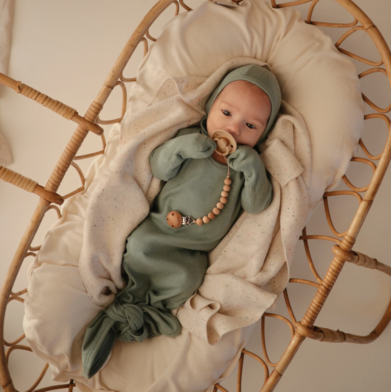 Mushie Baby Gown Ribbed Knotted | Roman Green