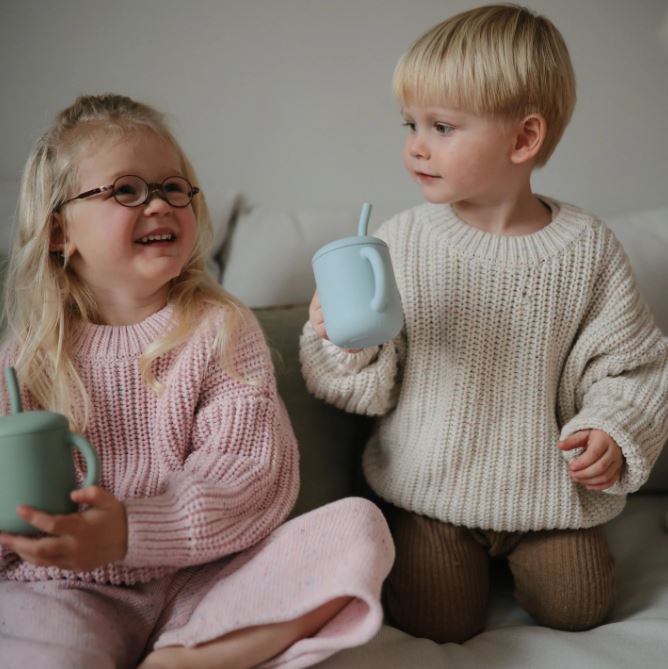 Mushie Oefenbeker met rietje | Cambridge Blue